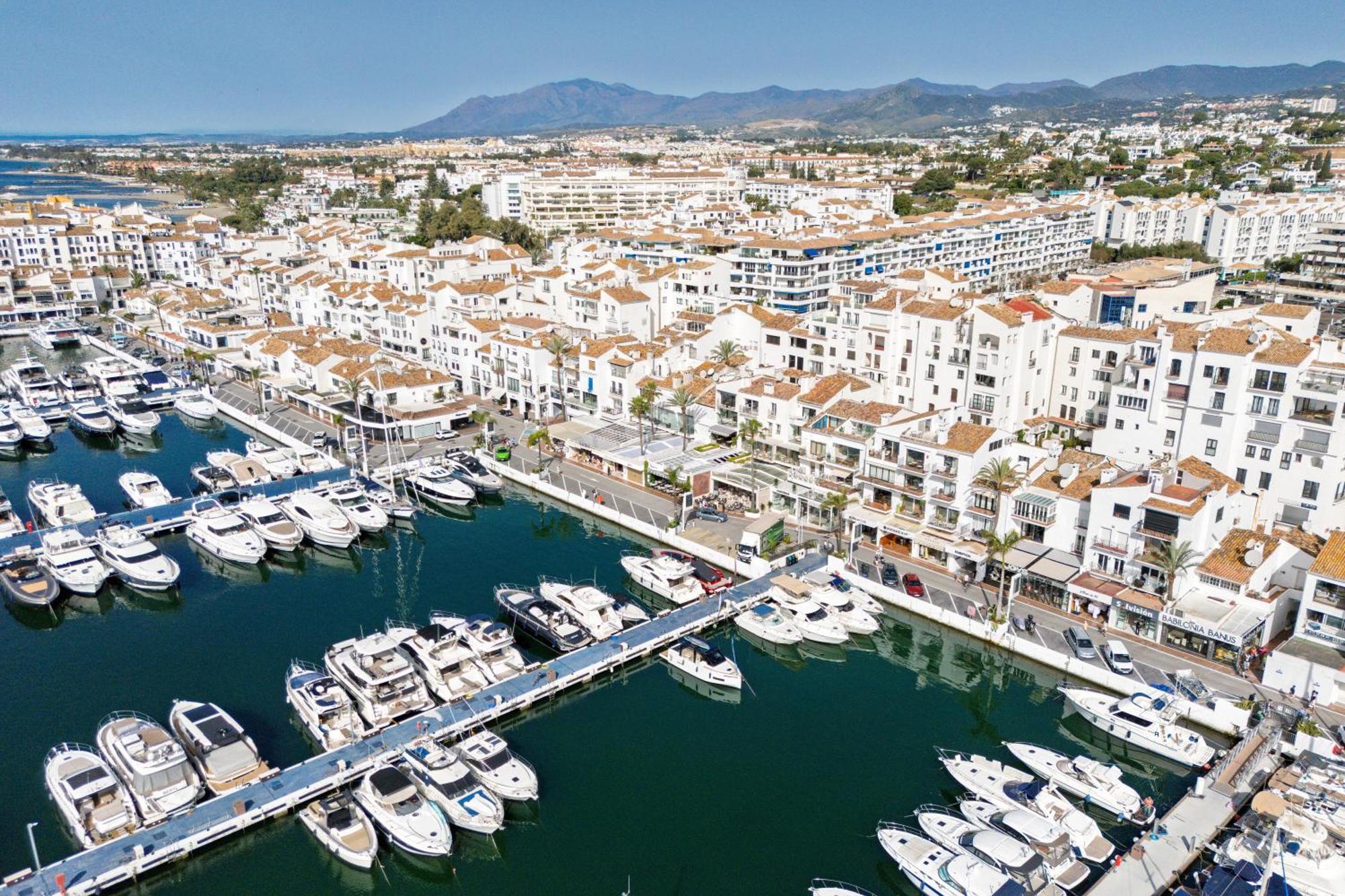 דירות 243-Fully Renovated-Puerto Banus Marbella Front Line Penthouse מראה חיצוני תמונה