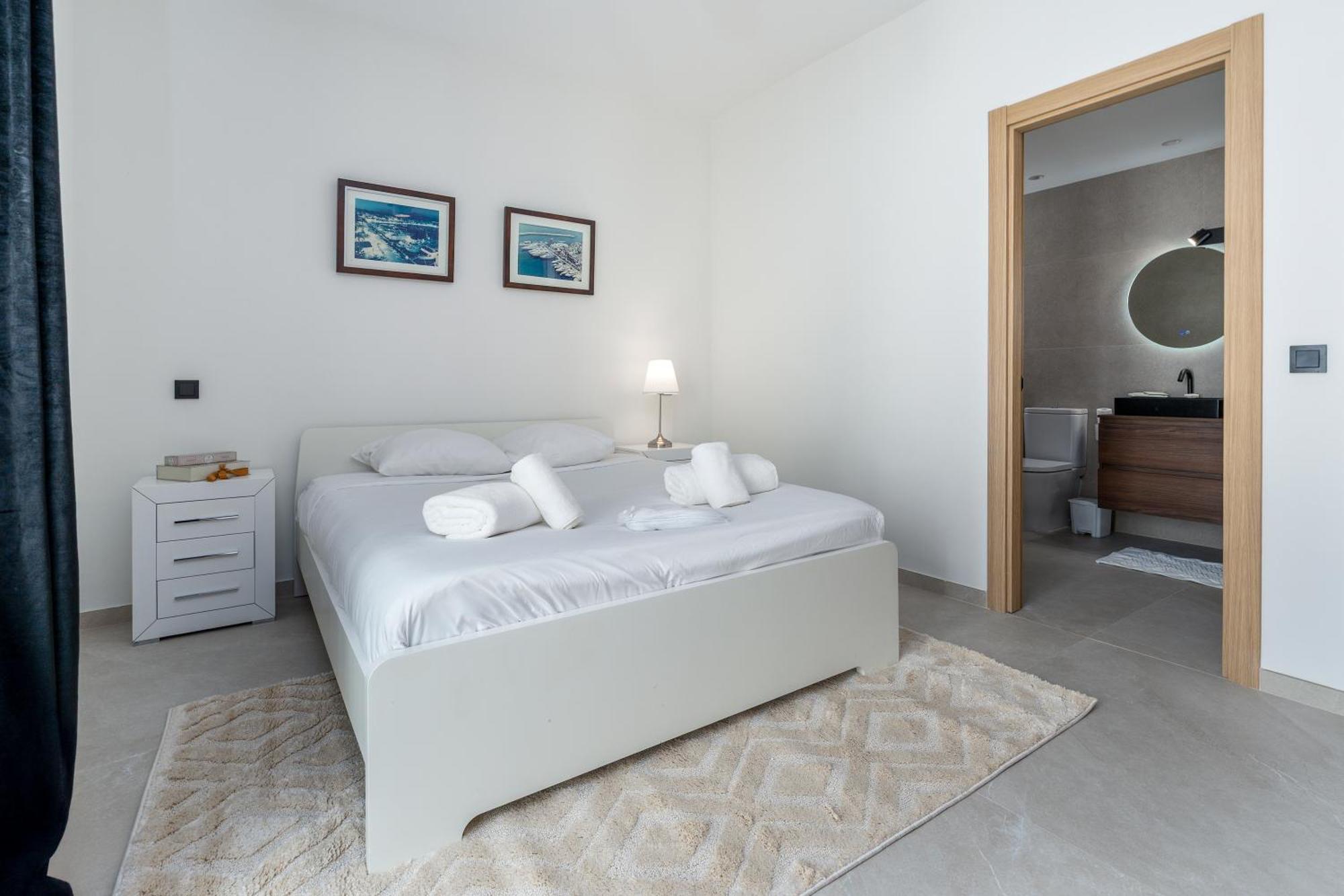 דירות 243-Fully Renovated-Puerto Banus Marbella Front Line Penthouse מראה חיצוני תמונה