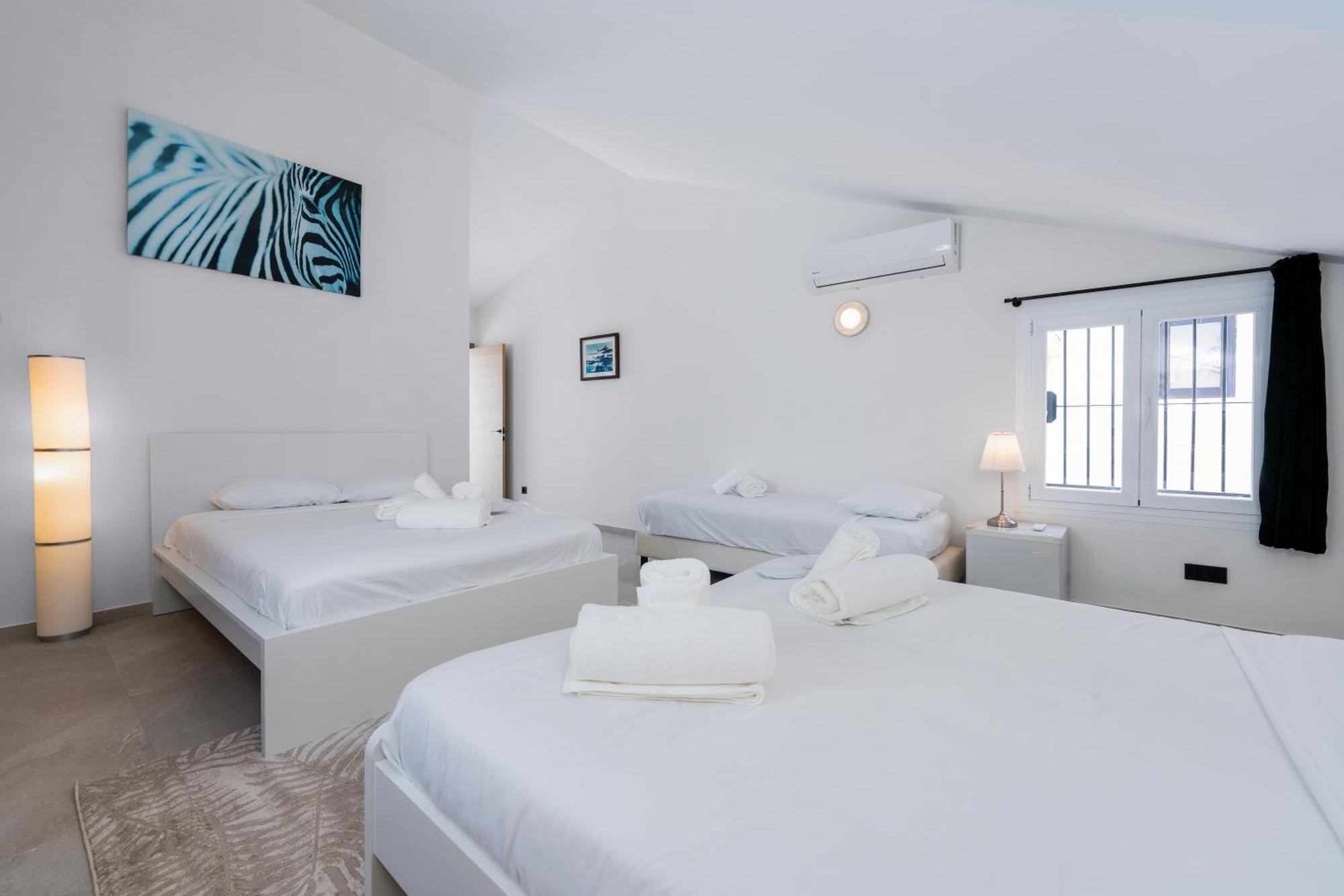 דירות 243-Fully Renovated-Puerto Banus Marbella Front Line Penthouse מראה חיצוני תמונה